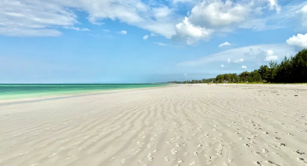 The southern end of Paje Beach towards Jambiani.  Still avoiding the crowds - to some extent